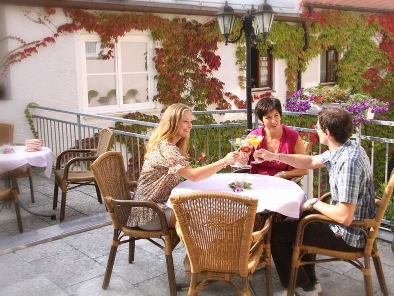 Akzent Hotel Meerfraeulein Wemding Exterior photo